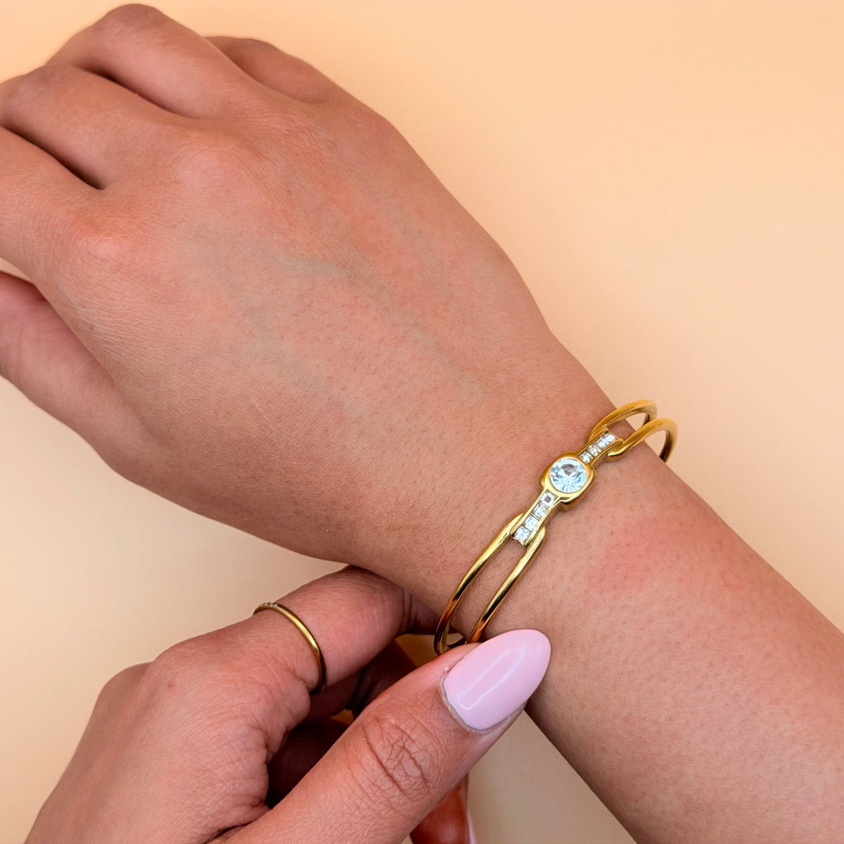 Solitaire Grace Bracelet