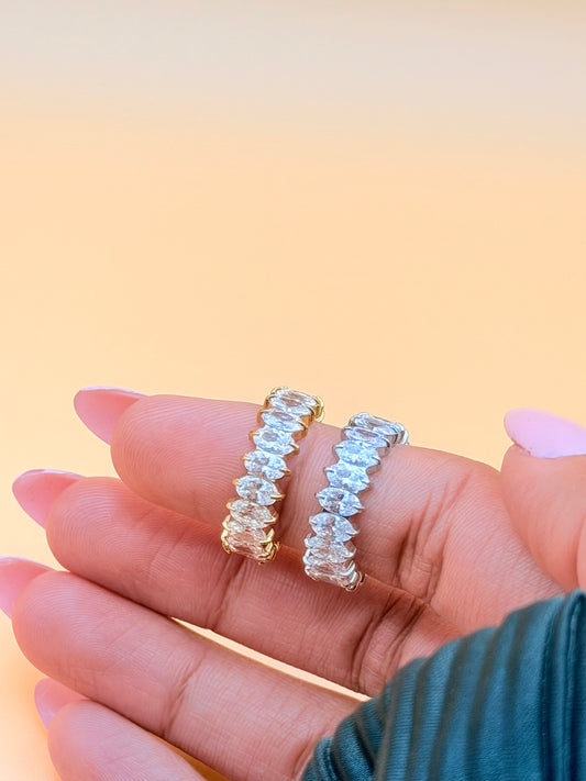 Celeste Oval Ring