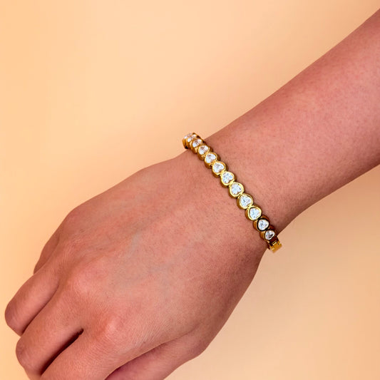 Elegant Heart Bracelet