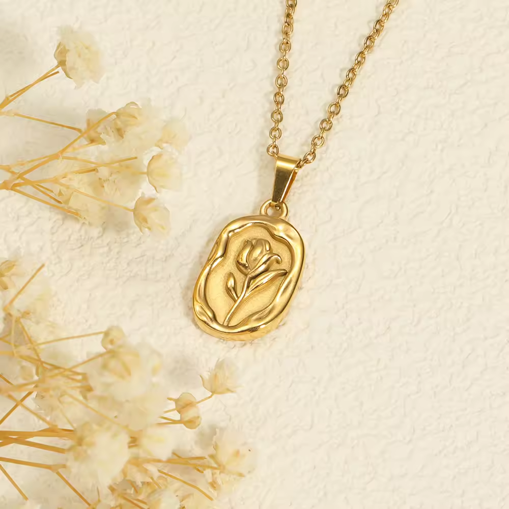 Rose pendant chain