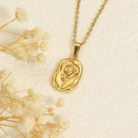 Rose pendant chain